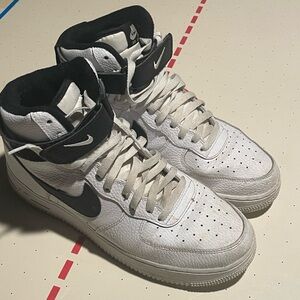 High top Air Force 1